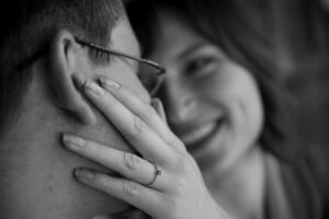 Read more about the article 12 Gründe, warum ihr ein Verlobungsshooting haben solltet